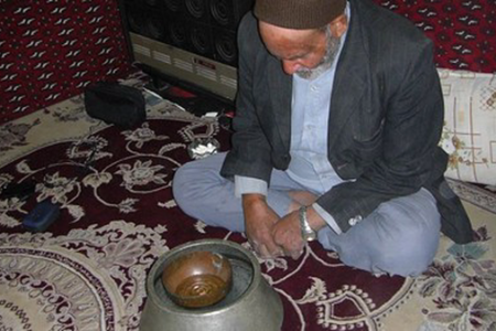 ساعت آبی؛ هنر زمان‌سنجی عدالت در قنات‌های یزد