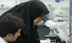 بانوی یزدی؛ مادر ۴ فرزند، خالق ۱۲ اختراع!